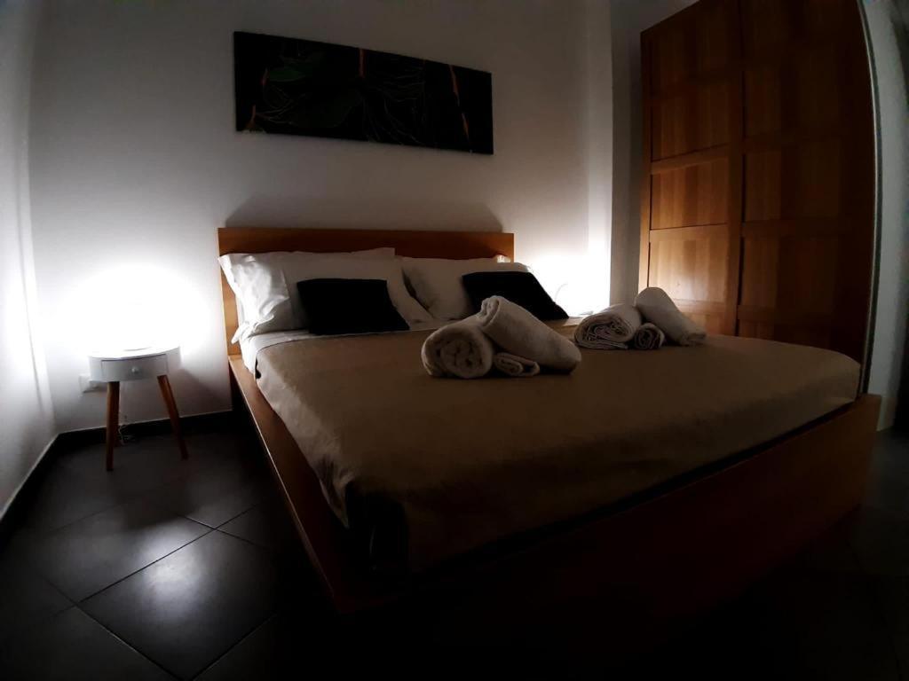 Casina Al 32 Appartement Palermo Buitenkant foto