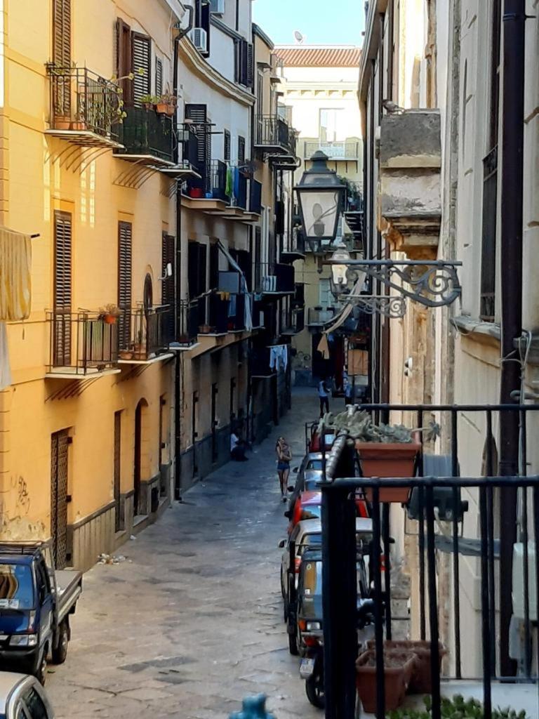 Casina Al 32 Appartement Palermo Buitenkant foto